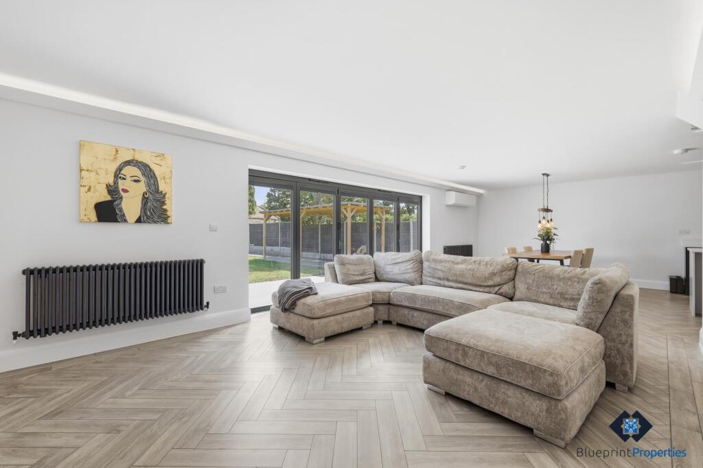 House in Brentwood, Essex - View 4