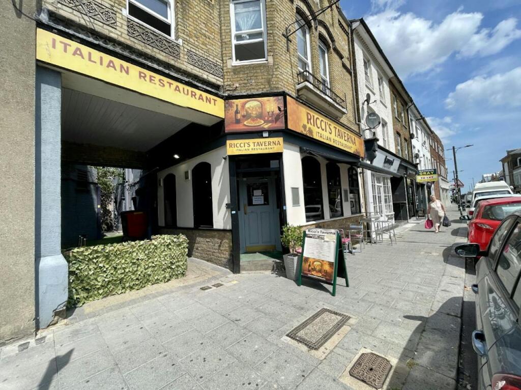 Main image of property: Ricci's Taverna, 20 Alexandra Street, Southend-on-Sea, SS1 1BU