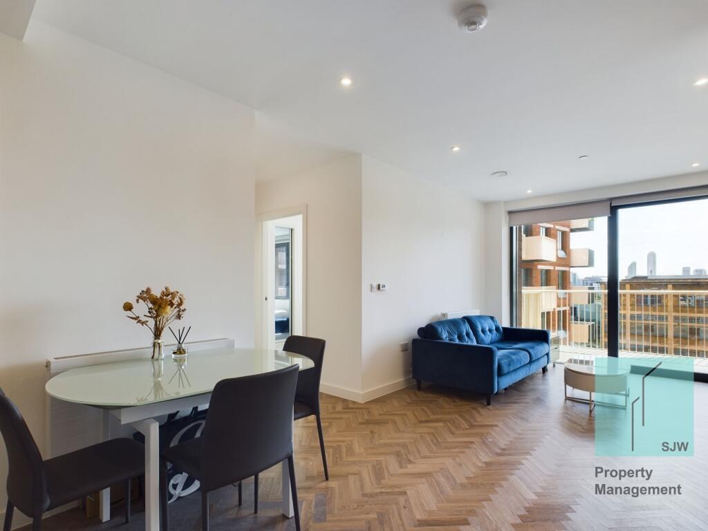 Main image of property: Gillender Street, River Apartments, E3