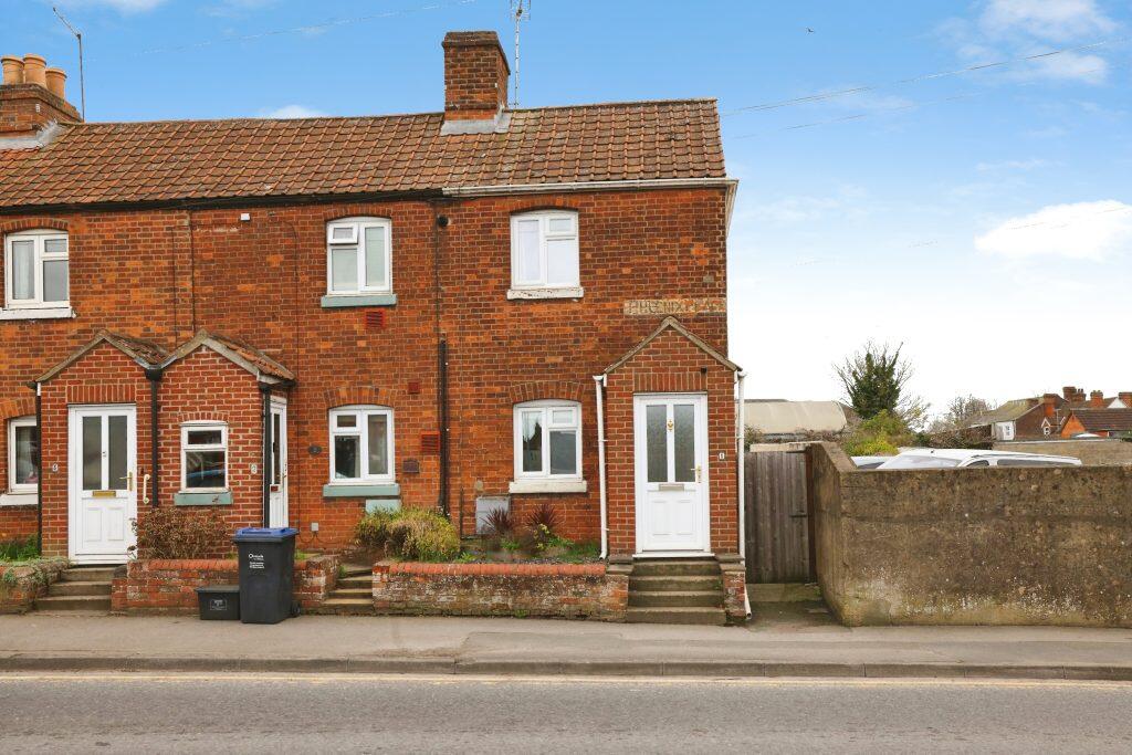 Main image of property: Phoenix Place, Devizes, SN10 1EP