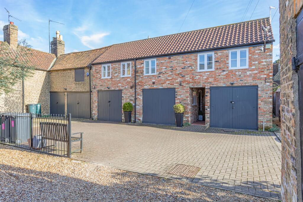 Main image of property: Wisbech Road, Thorney, Peterborough