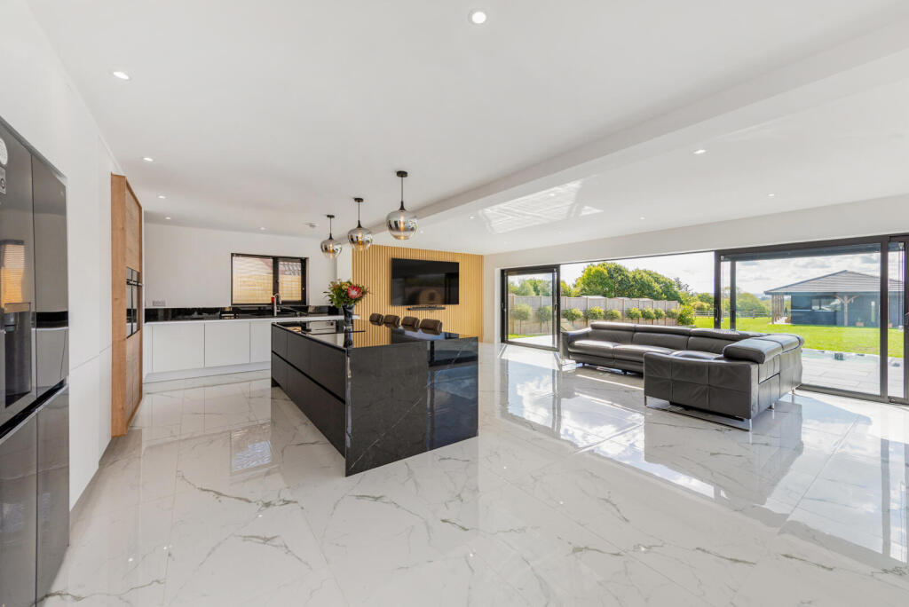 House in Portsmouth - View 2