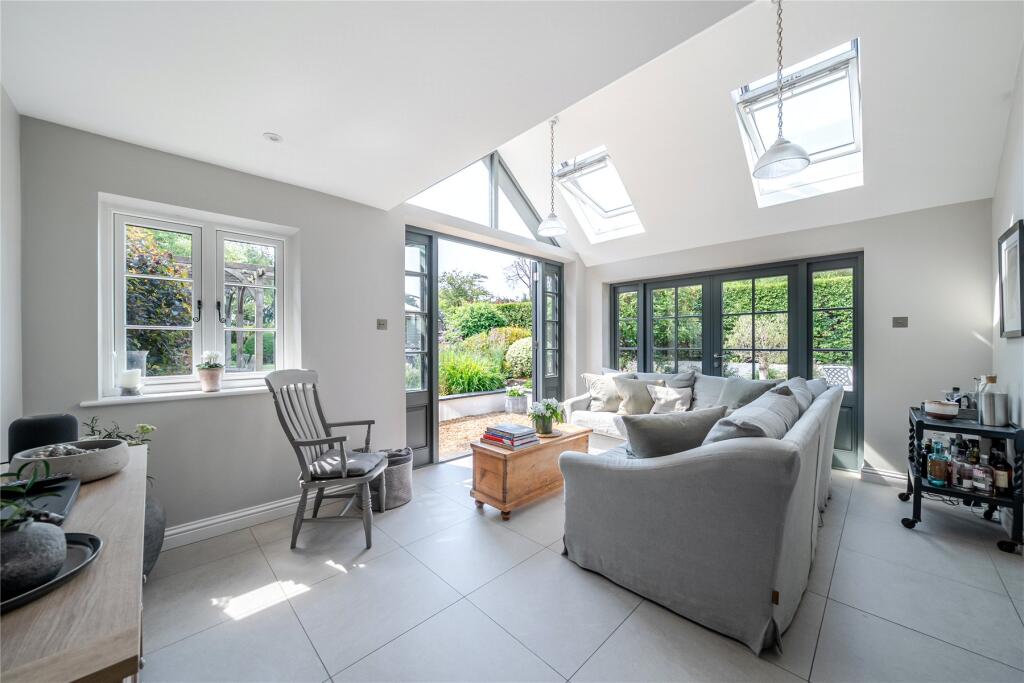 House in Guildford, Send - More
