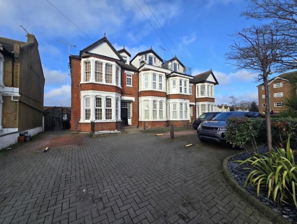 Main image of property: Kilworth Avenue, Southend-On-Sea, Essex, SS1