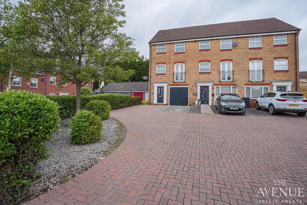 Main image of property: Moorhen Way, Packmoor, Stoke-On-Trent, Staffordshire, ST7