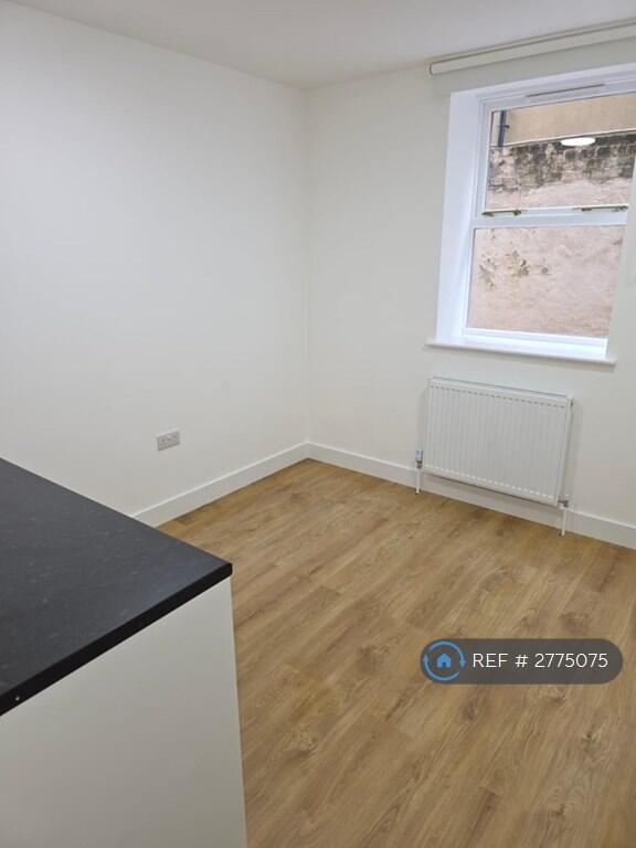 1 bedroom flat share for rent