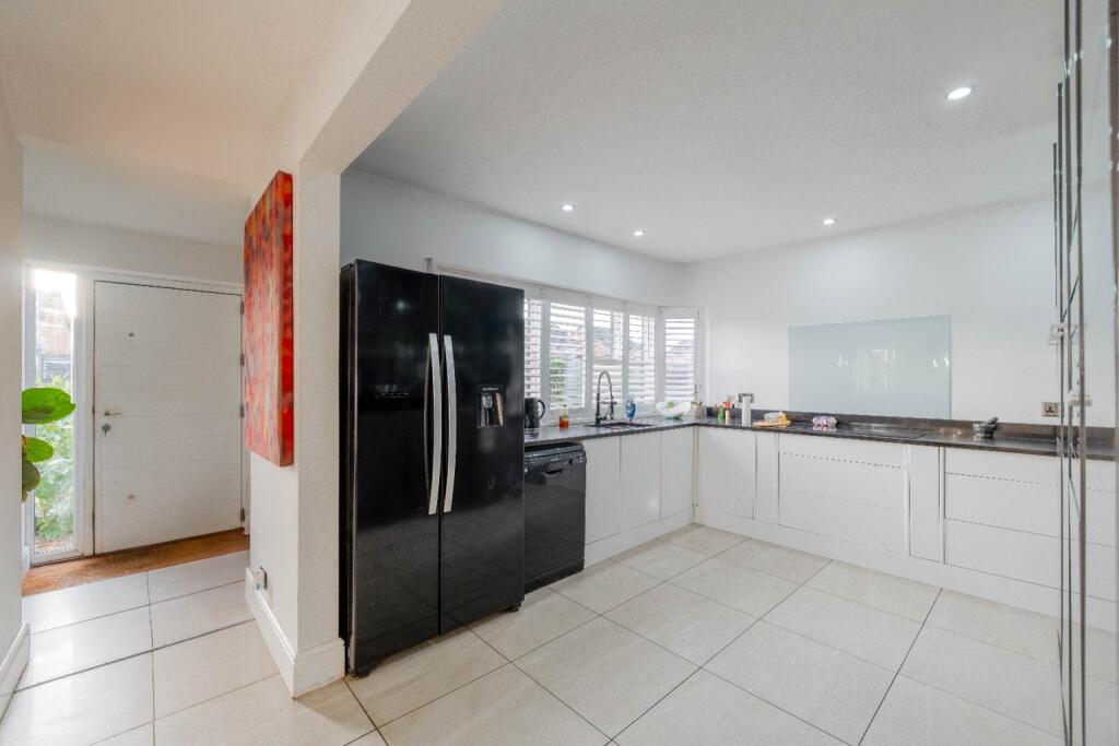 Glatton Road, Sawtry, Huntingdon, Cambridgeshire, PE28 5SY photo 3