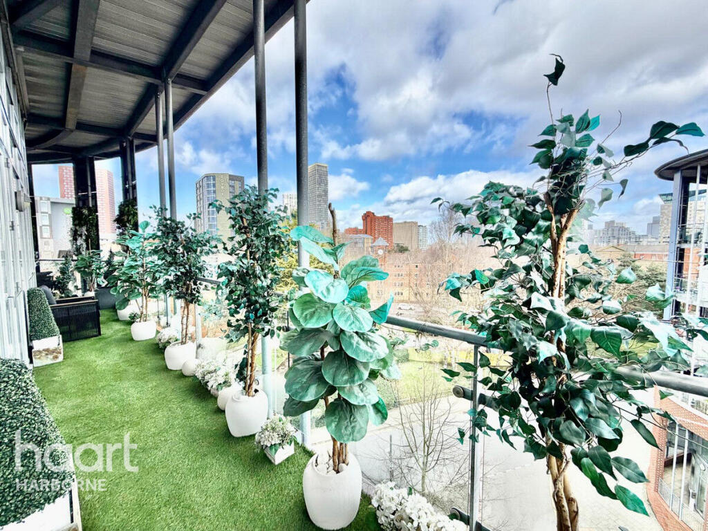 Additional image 14 of Luxury Apartment, Park Central