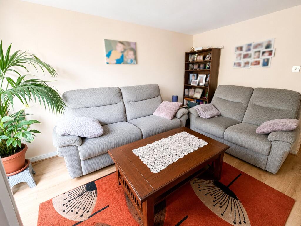 Apartment in London - View 3