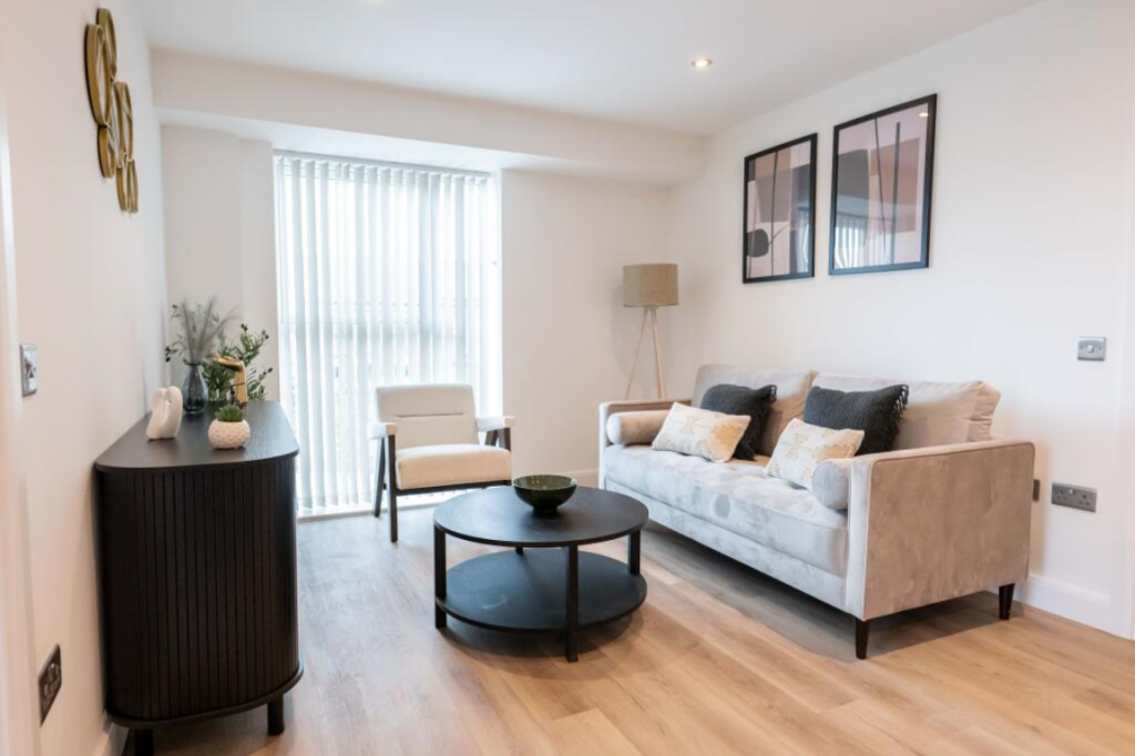 Main image of property: THE MOUNT RICHMOND HILL APPROACH