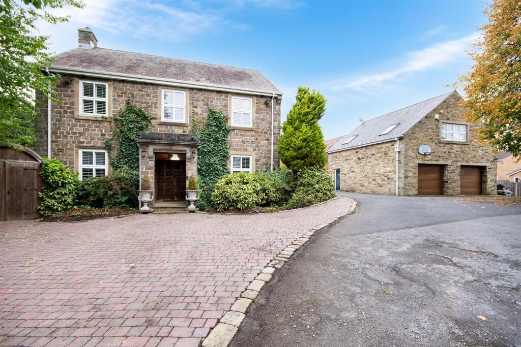 5-bed detached on Droppingwell Road, Kimberworth, Rotherham, £950,000