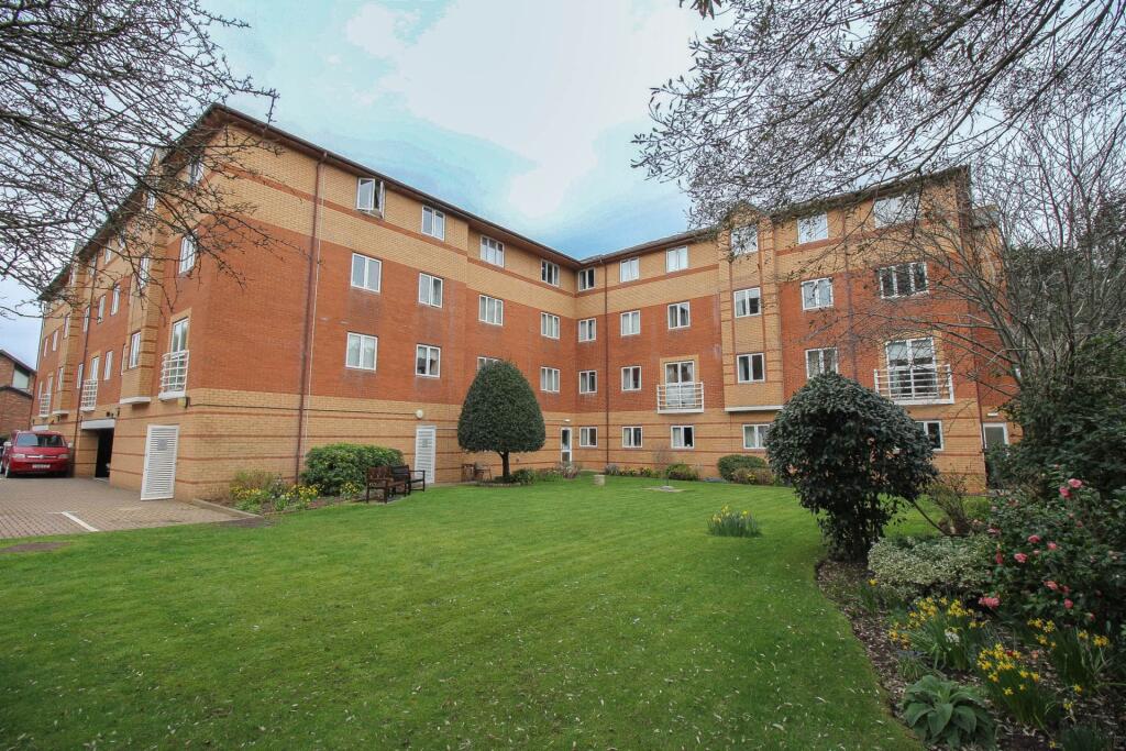 Main image of property: Birnbeck Court**Short Walk to Beach & Town**Over 60`s Retirement Apartment**Two Bedrooms**