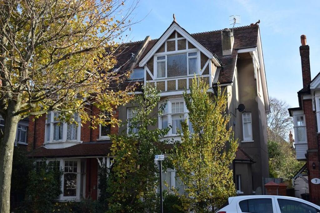 Main image of property: Pembroke Avenue, Hove, BN3 5DA