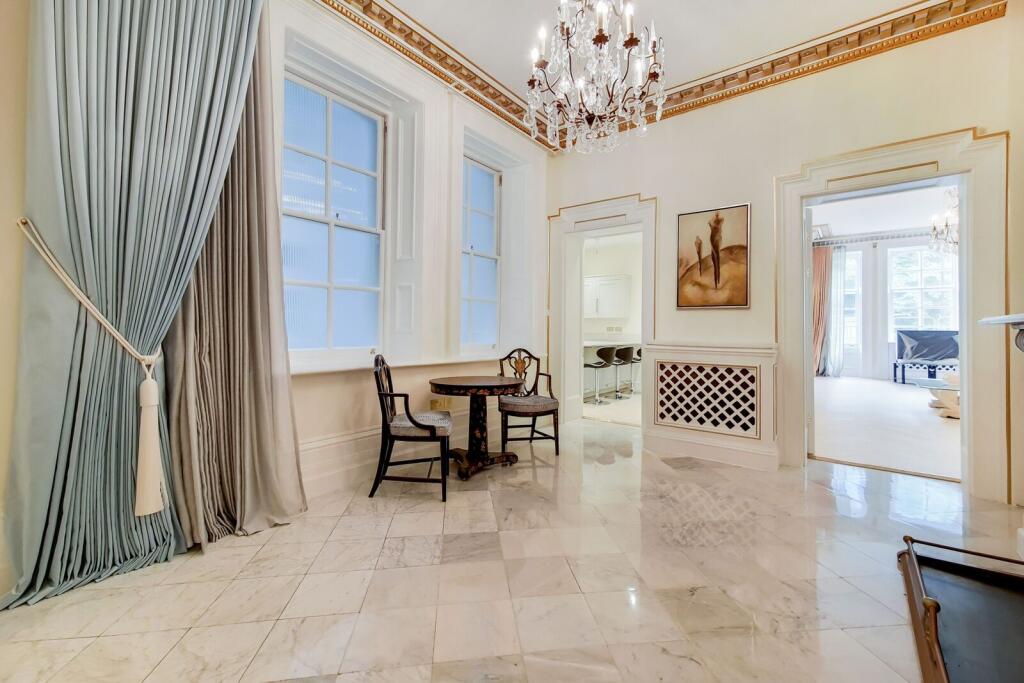 Apartment in London, City of Westminster - View 5