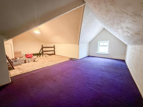 ATTIC ROOM