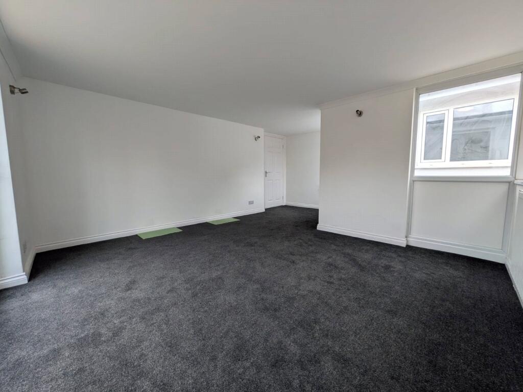 House in Fenland, Whittlesey - View 5