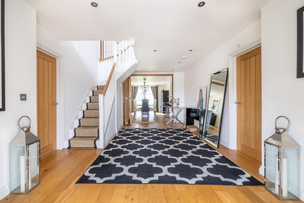 House in Bath - View 4