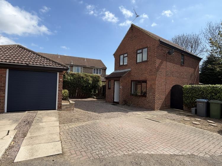 Faulkeners Way, Trimley St. Mary, Felixstowe