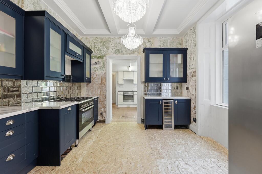 House in Paisley, Renfrewshire - More