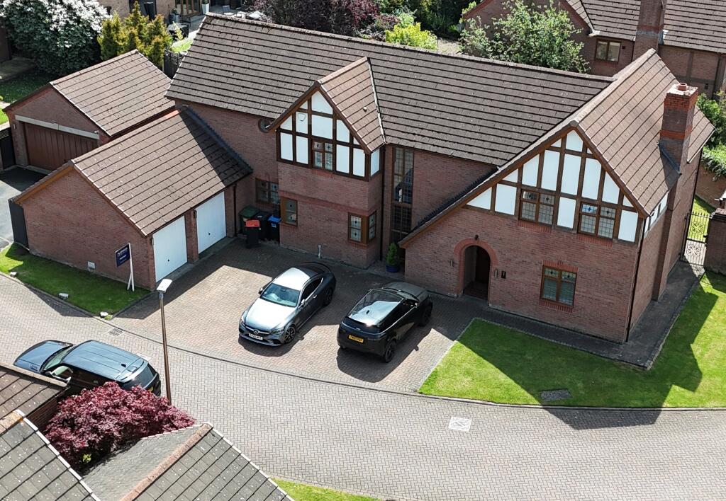 Main image of property: Barnwood, Badgers Croft, Little Sutton