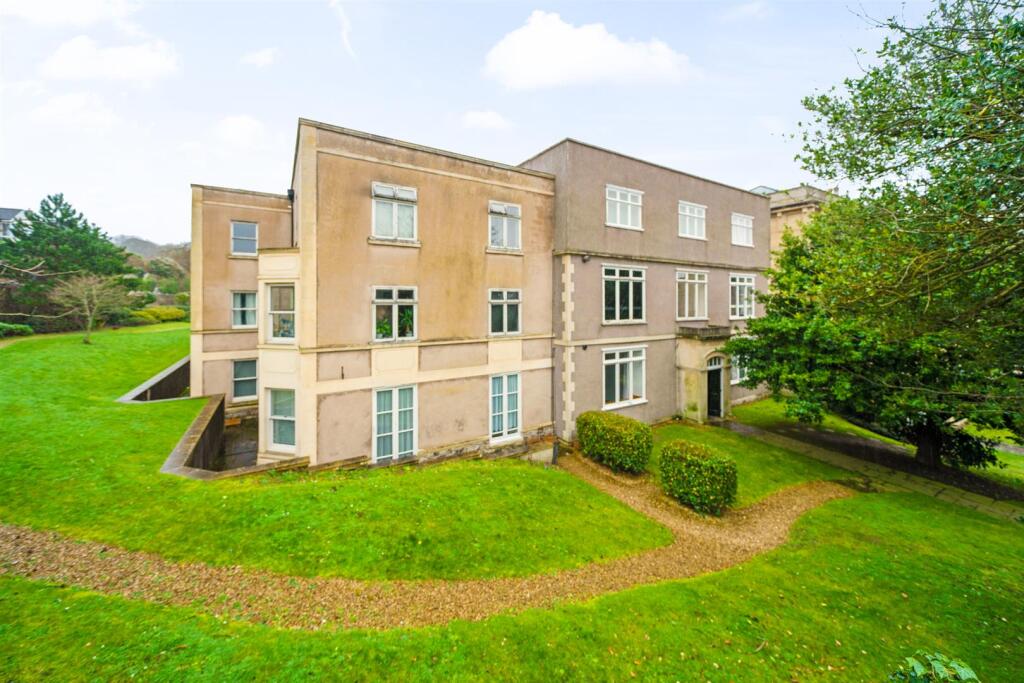 Main image of property: Royal Crescent, Weston-Super-Mare