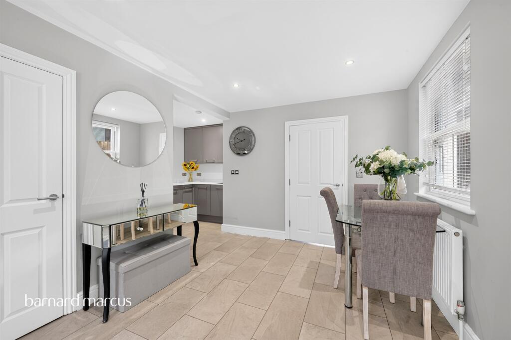 House in Kingston upon Thames - View 5