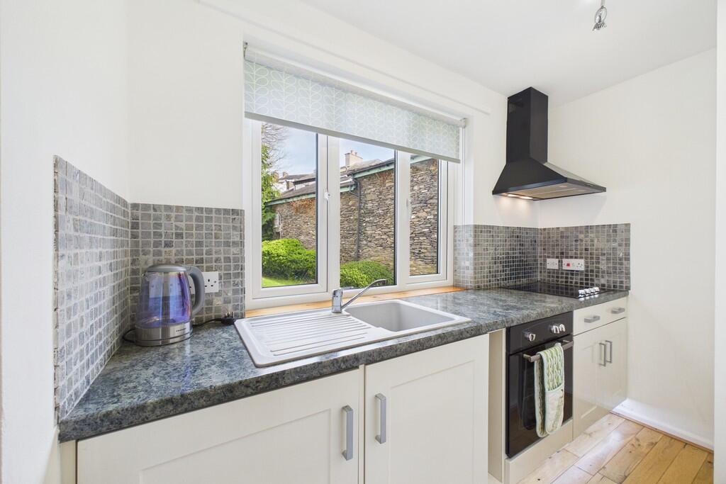 16a Quarry Rigg, Bowness-on-Windermere, LA23 3DT photo 4