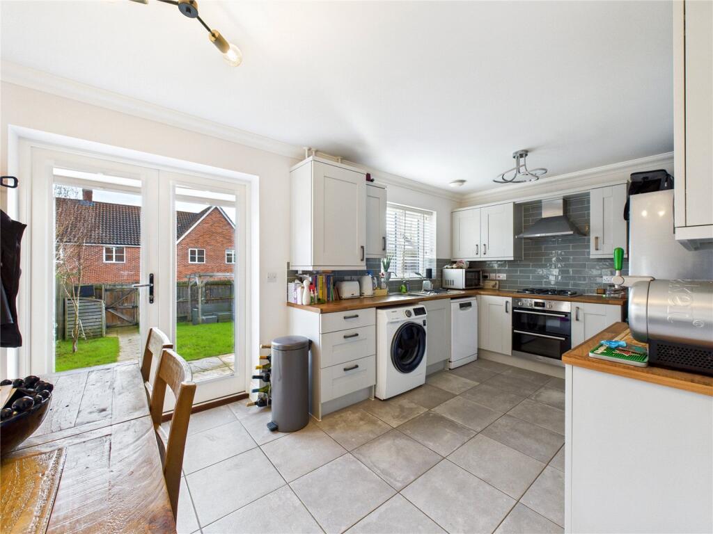 Bibbys Way, Framlingham, Woodbridge, Suffolk, IP13 photo 2