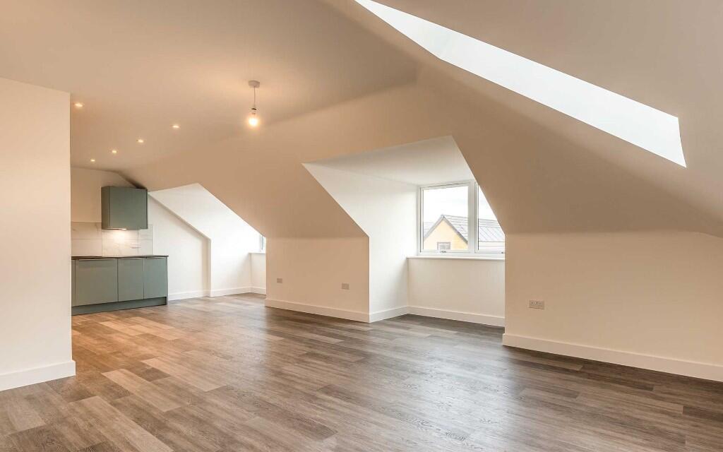 Apartment in Whitstable, Kent - View 5