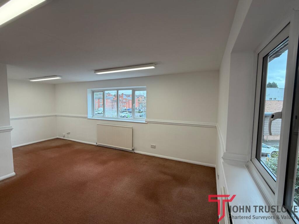 Additional image 4 of First Floor, 20 St. John Street, Bromsgrove, B61 8QY