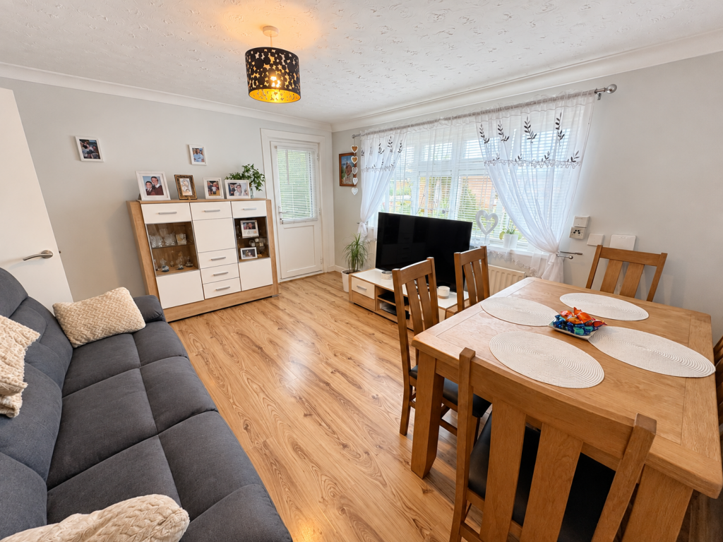 Apartment in Southampton - View 4