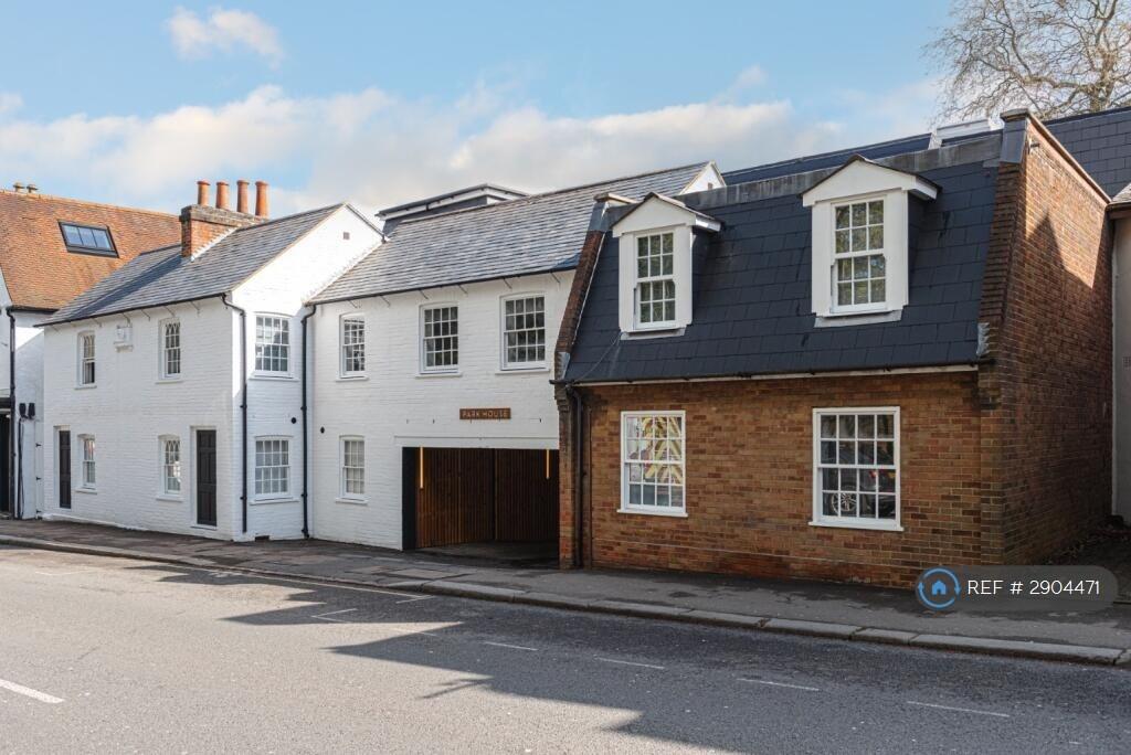 Apartment in Redhill - More
