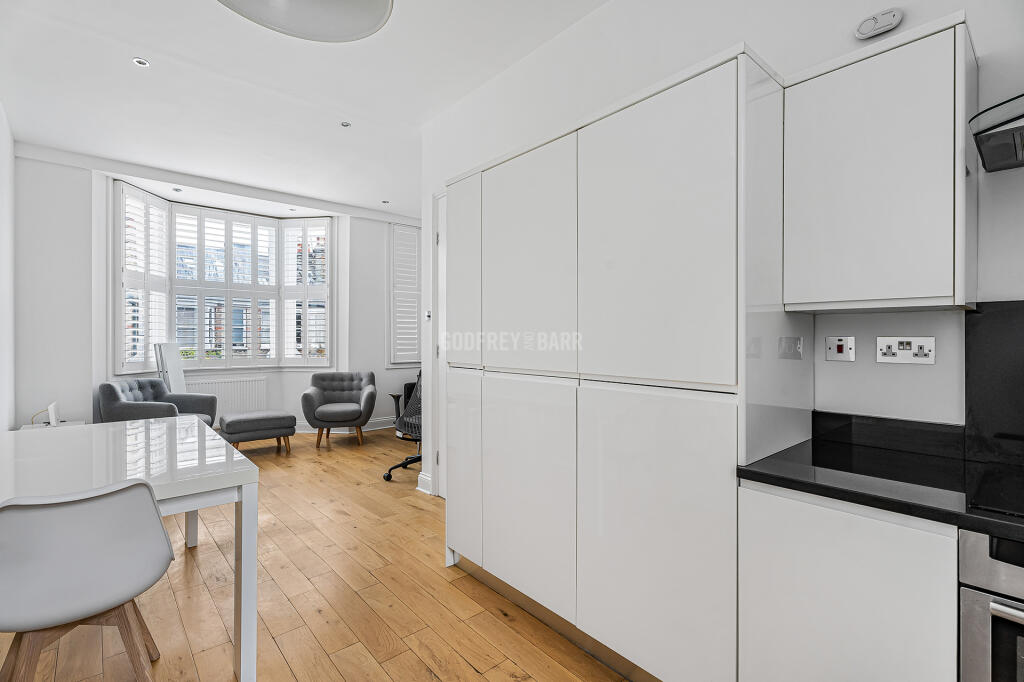 Apartment in London - View 2