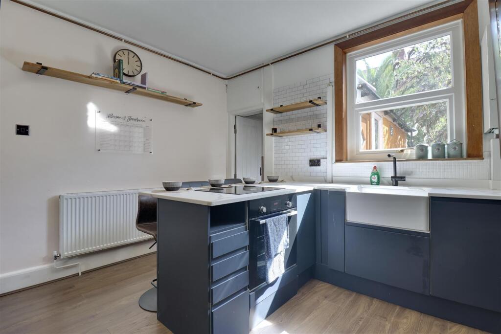 House in Portsmouth - View 4