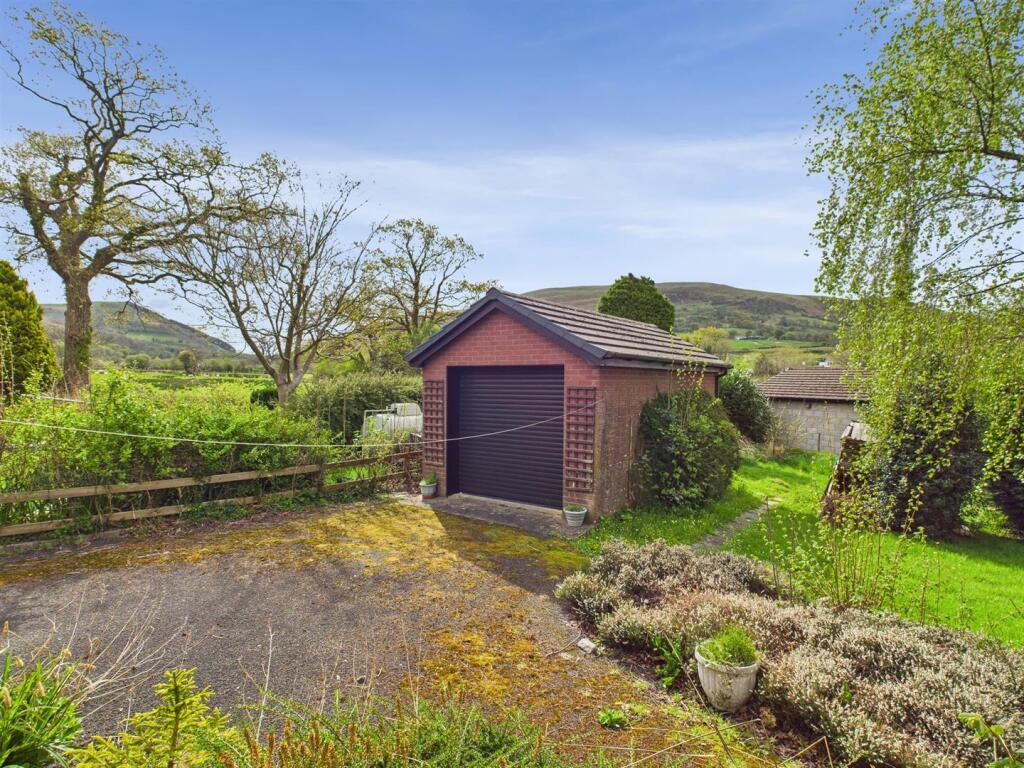 Maes Y Dderwen, Llanbrynmair photo 2