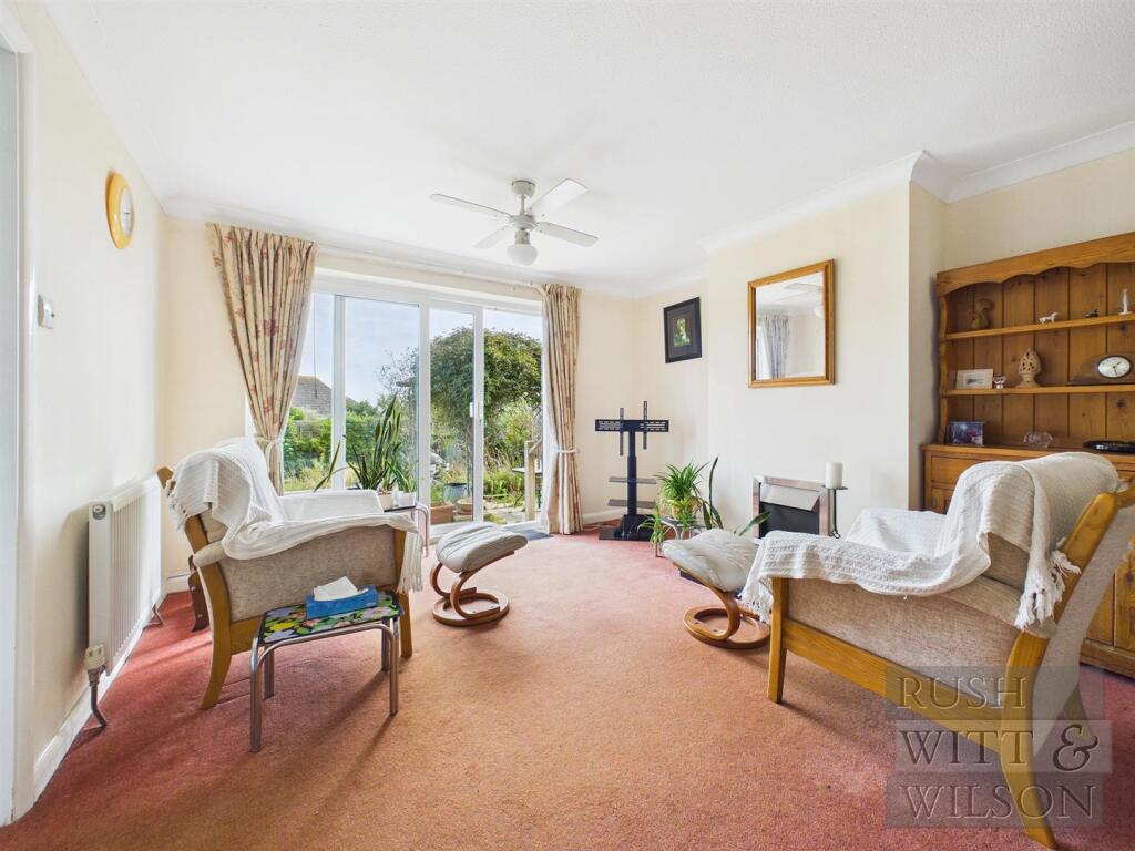 House in Bexhill-on-Sea, Pebsham - View 4