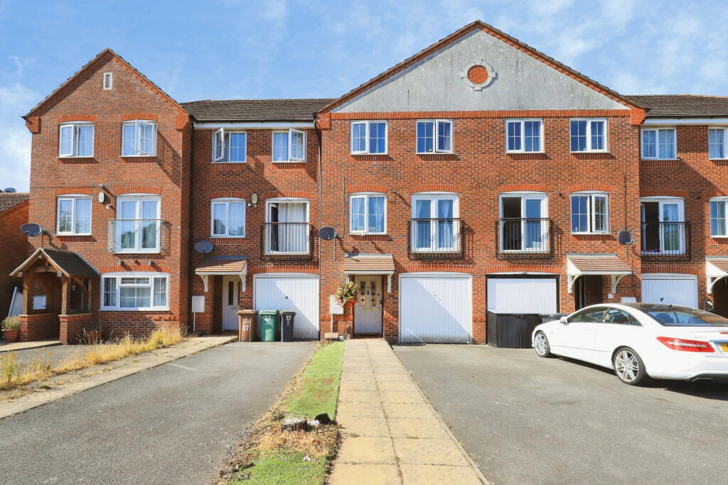 Main image of property: Newhome Way, Walsall, West Midlands, WS3 1JH