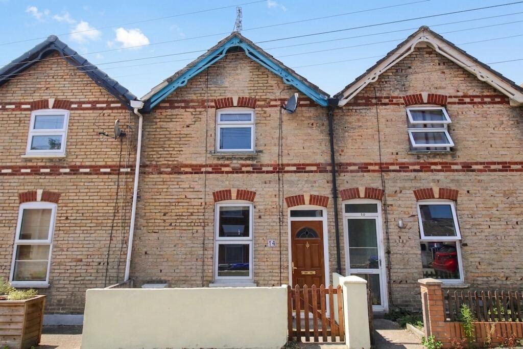 3-bed terraced on Polden Road, Salisbury, SP1, £205,000