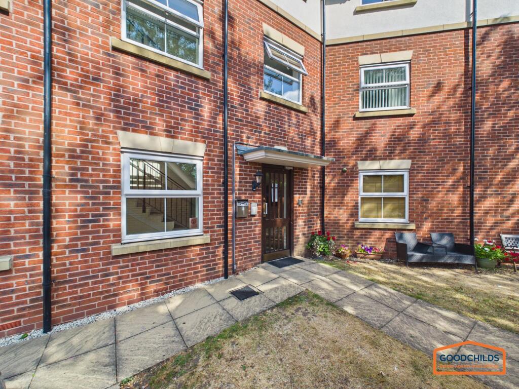 Apartment in Walsall, Aldridge - View 2