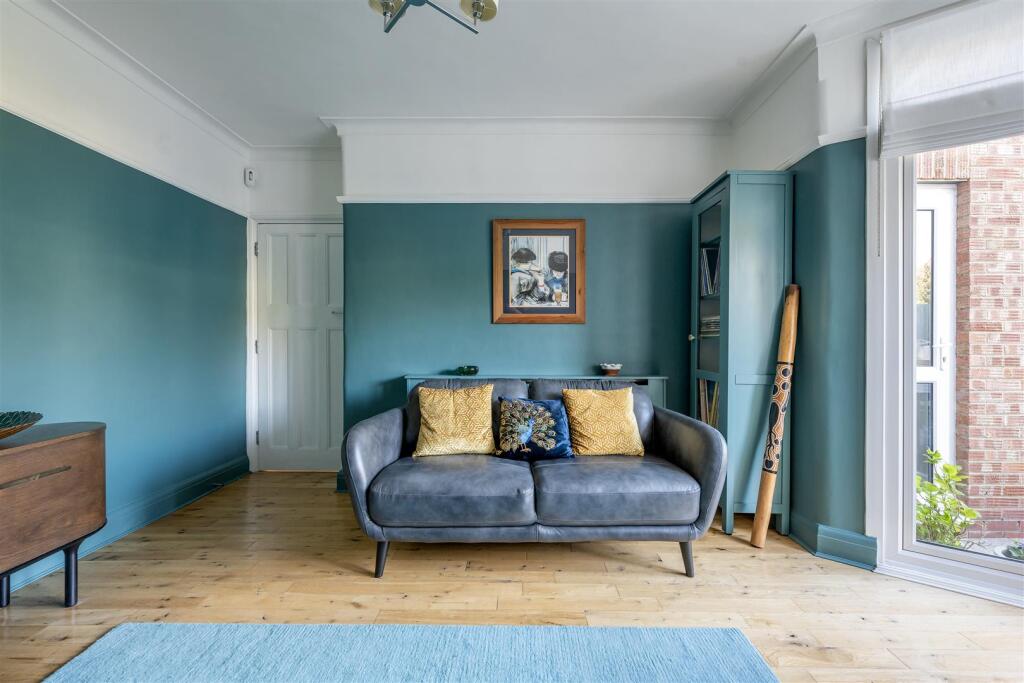House in London - View 4