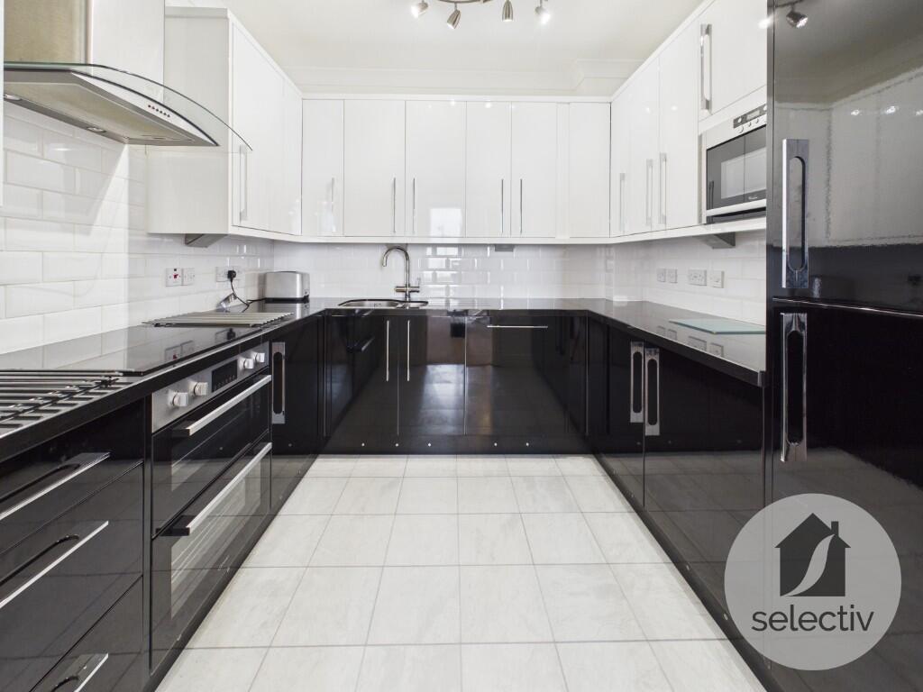 Regency Mansions, Newcomen Terrace, Redcar, North Yorkshire, TS10 photo 4