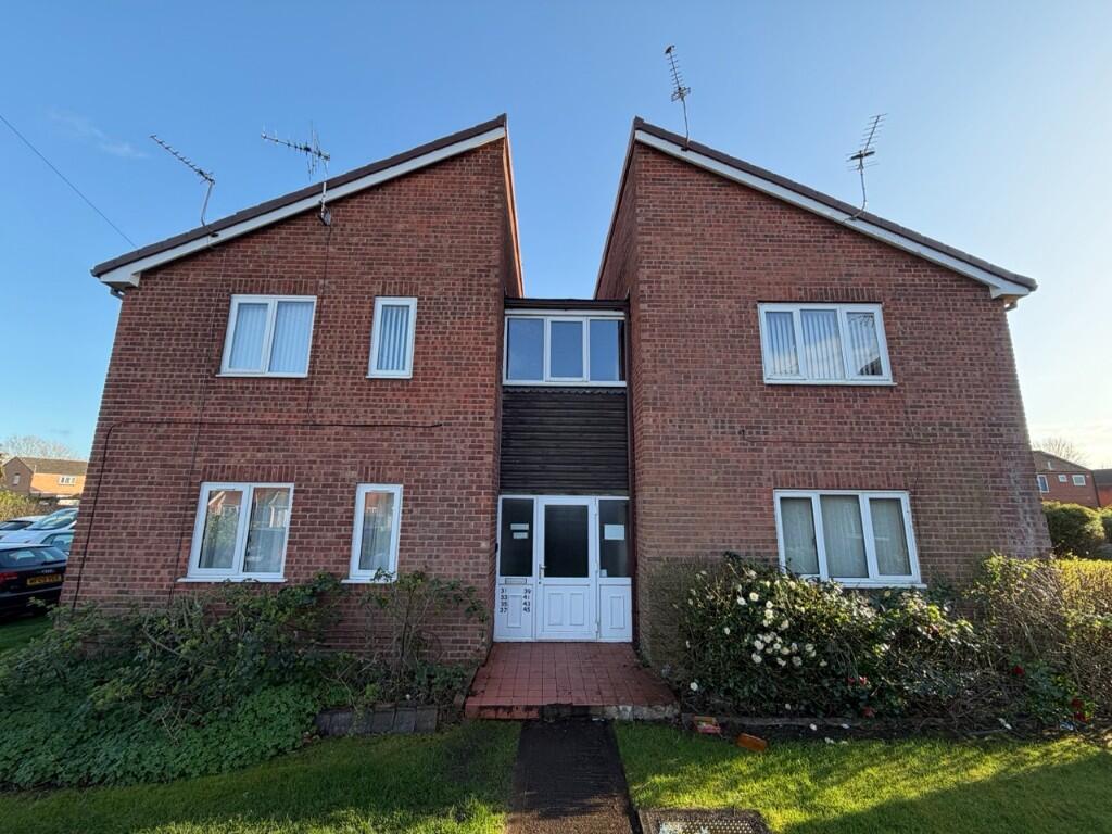 Main image of property: 33 Hambleton Close, Widnes, WA8 4SN