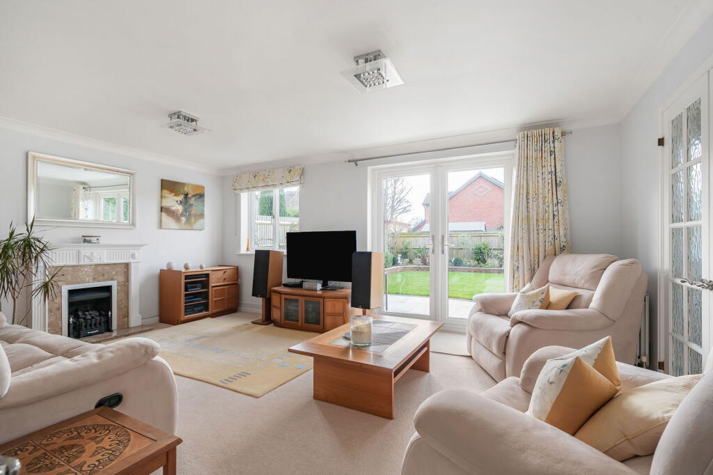 Pondtail Close, Horsham, West Sussex. - View 3