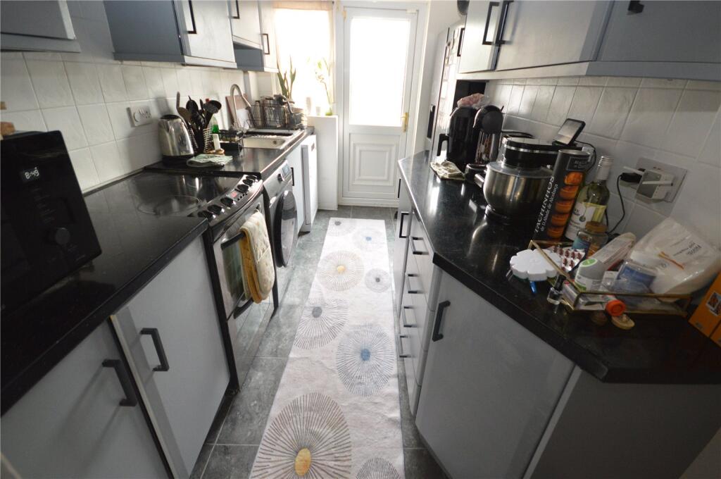 House in Luton - View 5
