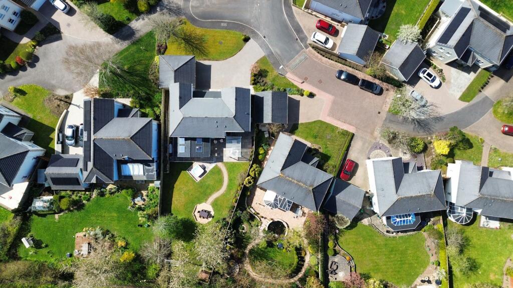 8 Vale Court, Cowbridge - CF71 7ES photo 4