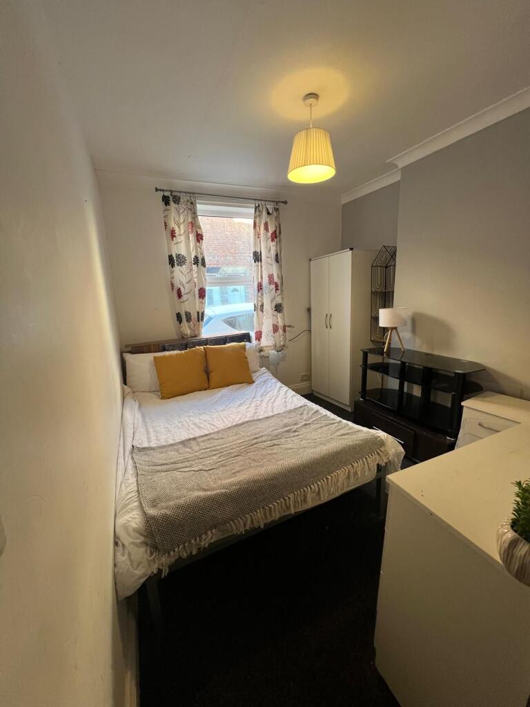 Main image of property: Oxford Street, Grantham