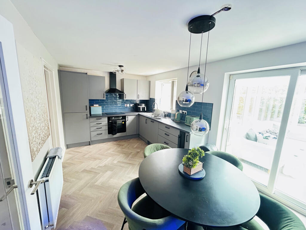 Walnutwood Avenue, Bamber Bridge, Preston, PR5 - View 4