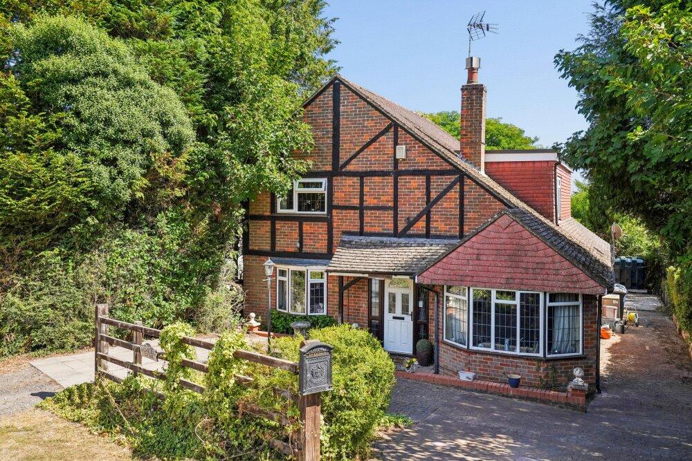 Spurgrove, Frieth, Henley-on-Thames, Buckinghamshire, RG9