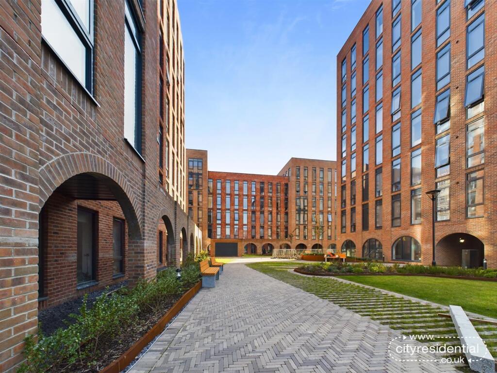 Apartment in Liverpool - View 2