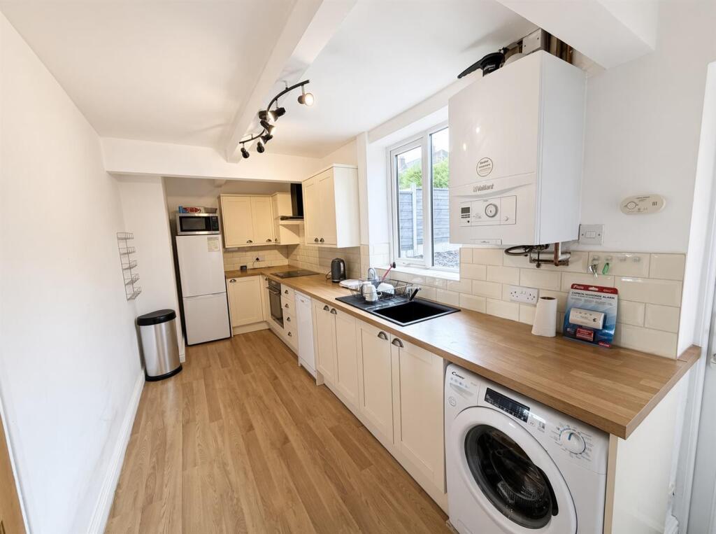 House in Stockport - View 4